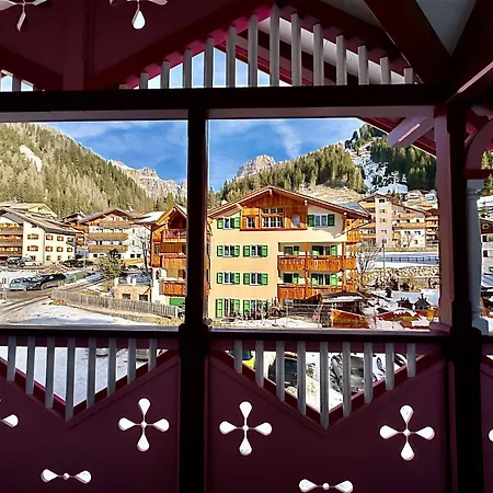 Dolomiti Luxury Mountain View Bike Friendly Aparthotel