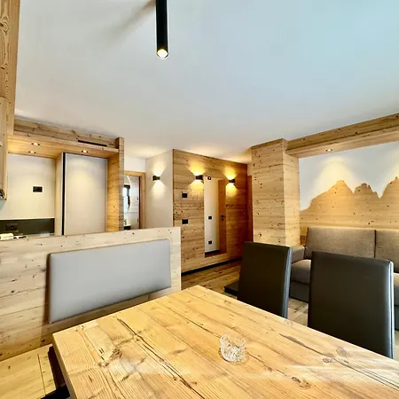Aparthotel Dolomiti Luxury Mountain View Bike Friendly *